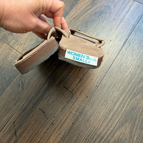 Rainbows Women’s 301ALTS Leather Brown Flip Flops NWOT Size Small (5.5-6.5) - Picture 6 of 8